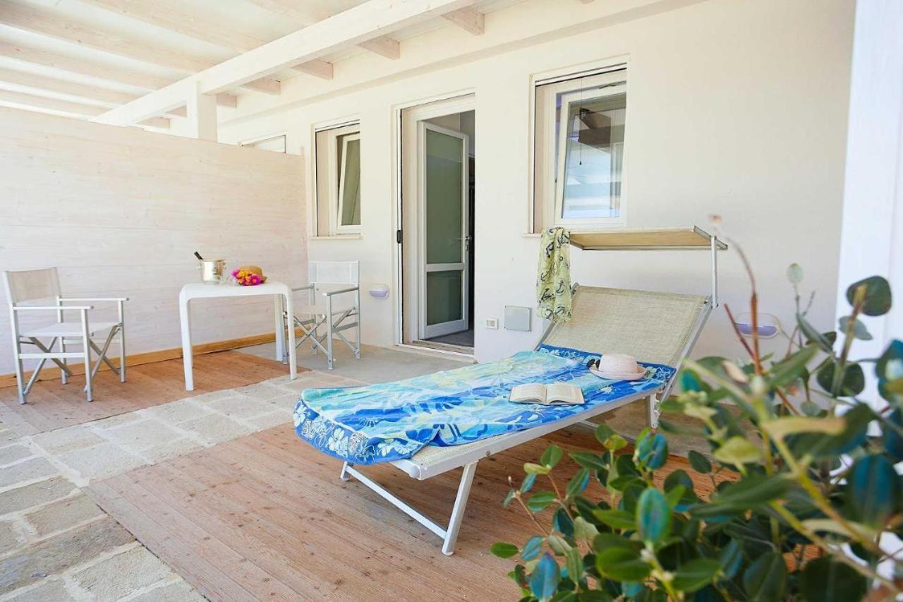 Stabilimento Lido Burrone Bed & Breakfast Фавиняна Екстериор снимка