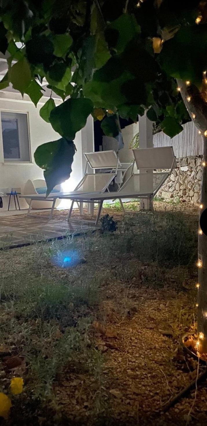 Stabilimento Lido Burrone Bed & Breakfast Фавиняна Екстериор снимка