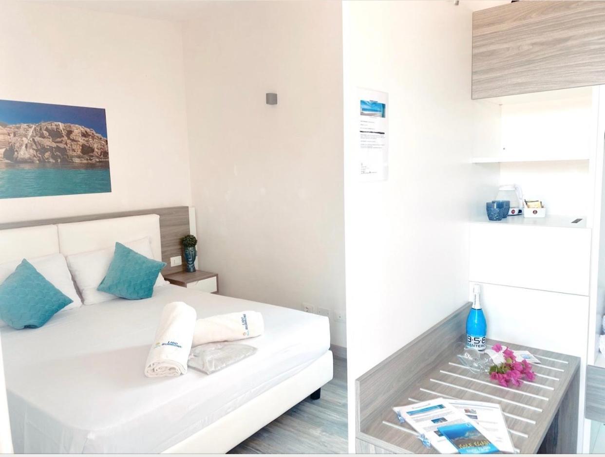Stabilimento Lido Burrone Bed & Breakfast Фавиняна Екстериор снимка